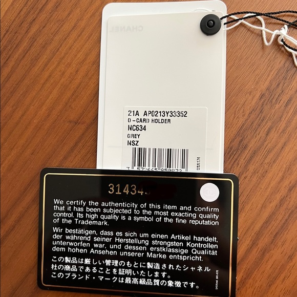 Chanel 21A Cardholder in Gray - Picture 4 of 6